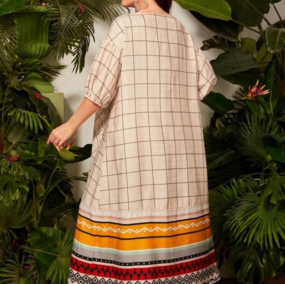 Casual Cream & BOTTOM Pattern Dress with Pockets - Picture 7 of 9
